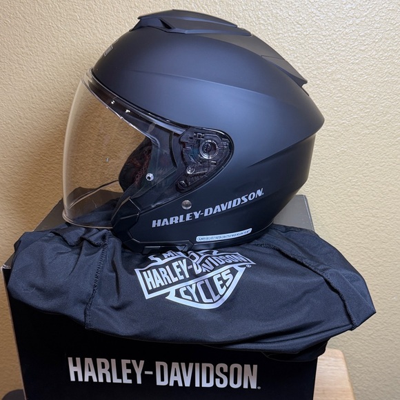 Harley-Davidson Other - Harley-Davidson Matte Black Full-Face Helmet